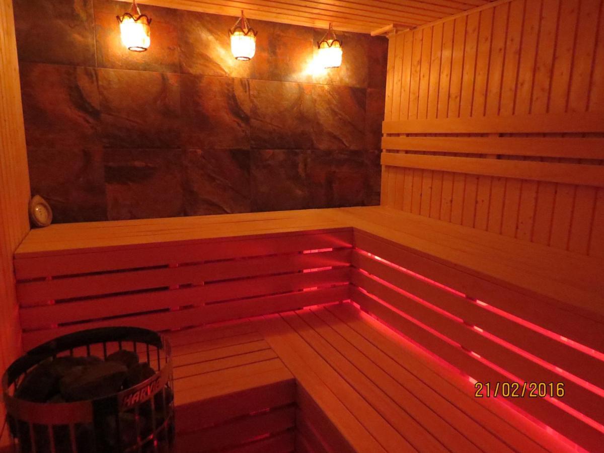 Cudodomek Spa W Mrozach Wielkich Kolo Elku Eksteriør bilde